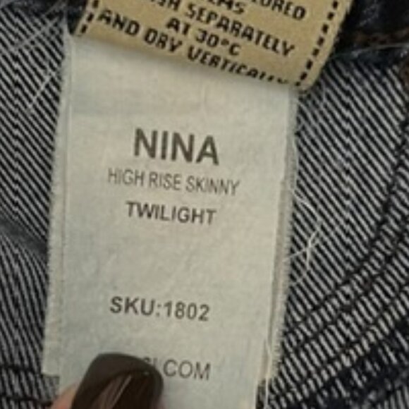 DL1961 Size 26  Nina high Rise Skinny Jeans in Twilight - Picture 7 of 10